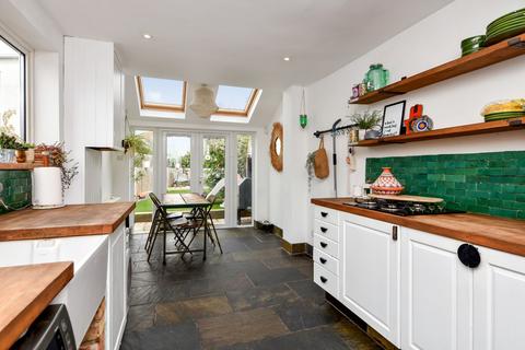 1 George Street, Shoeburyness, Southend-on-sea, SS3 9AB