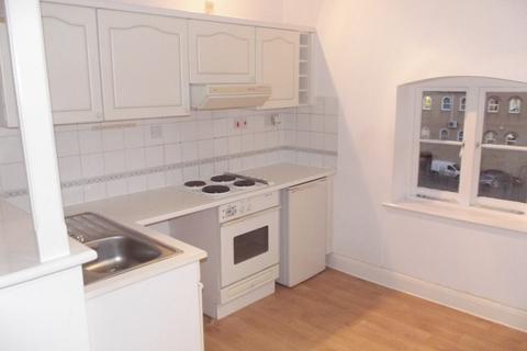 1 bedroom house to rent, The Maltings, Clifton Road