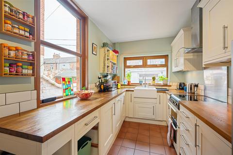 3 bedroom terraced house for sale, Beaconsfield Street, York, YO24 4NB