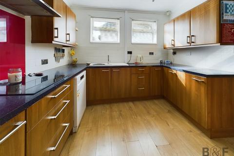 3 bedroom end of terrace house for sale, Nicholas Lane, Bristol BS5