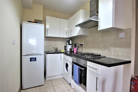 1 bedroom flat to rent, Vicarage Parade, West Green Road, London, N15