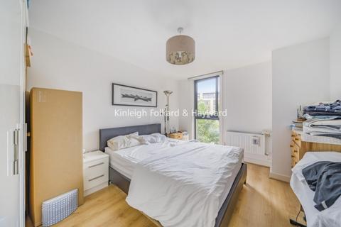 1 bedroom apartment to rent, Surrey Quays Road London SE16