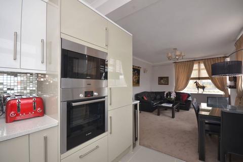 2 bedroom flat to rent, John Islip Street, Westminster, London, SW1P