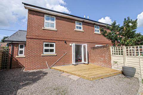 3 bedroom semi-detached house to rent, Cansey Lane, Bradfield