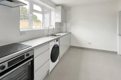 2 bedroom apartment to rent, Bromley Hill, Bromley BR1