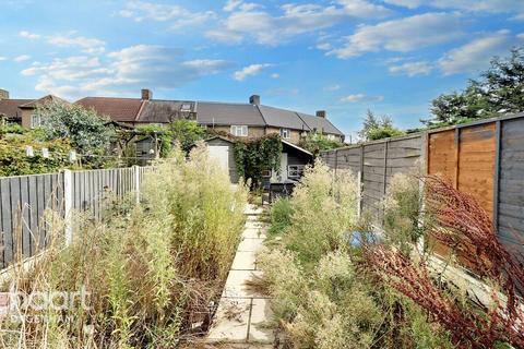 2 bedroom terraced house for sale, Coombes Road, Dagenham