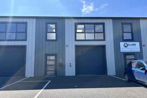 Industrial unit to rent, Merlin Business Park, Ramsgate