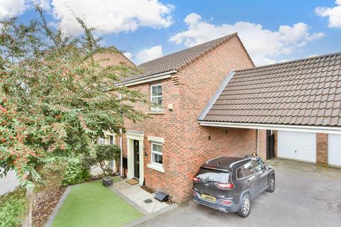 71 Amethyst Drive, Sittingbourne, ME10 5LE