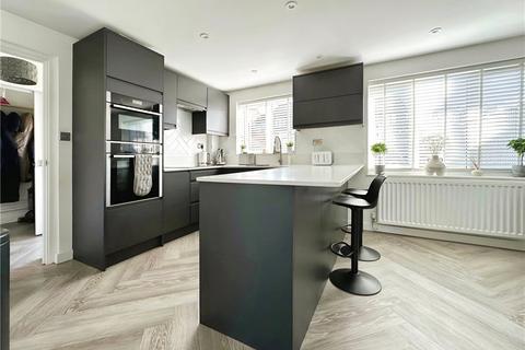 9 Bainbridge Road, Calcot, Reading, RG31 7BE