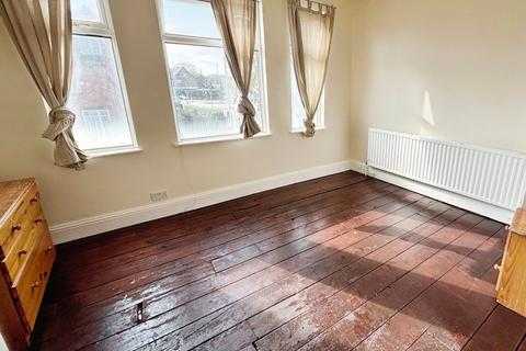 3 bedroom flat to rent, Barlow Moor Road, Manchester, M21