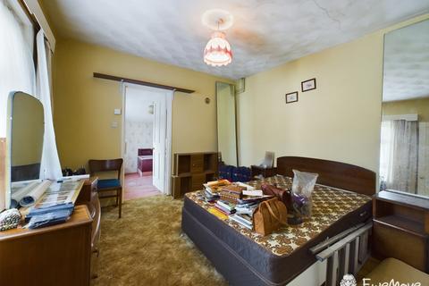 88 Pinegrove Road, Southampton, SO19 2PR
