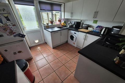 3 bedroom end of terrace house for sale, Henley View, TA18