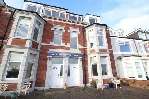 2 bedroom ground floor flat to rent, Windsor Crescent, Whitley Bay