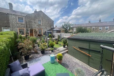 3 bedroom end of terrace house for sale, Wellhouse Square, Barnoldswick, Lancashire, BB18