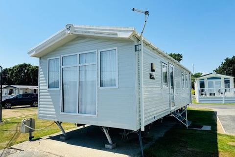 2 bedroom static caravan for sale, Solent Breezes Holiday Park