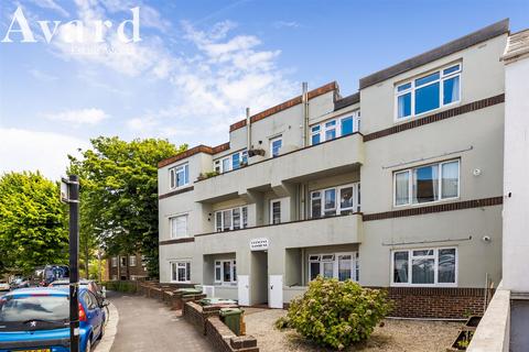 2 bedroom flat for sale, Princes Crescent, Brighton BN2