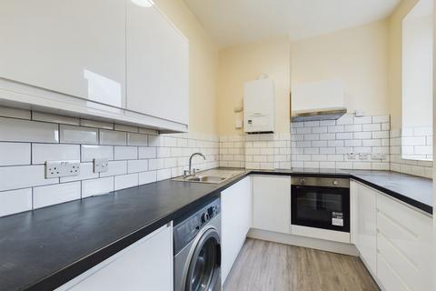 2 bedroom flat to rent, Thurlow Park road, West Dulwich