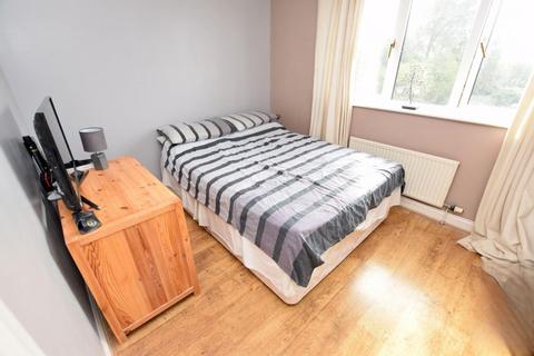 5 Limber Court, Grimsby, DN34 4EL