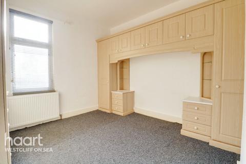 2 bedroom flat for sale, Harcourt Avenue, Southend-On-Sea