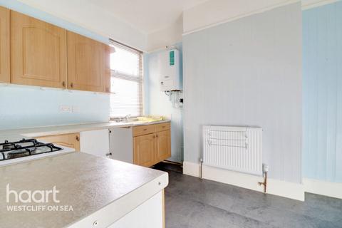 2 bedroom flat for sale, Harcourt Avenue, Southend-On-Sea