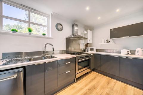 2 bedroom detached house for sale, Wickham Mews, Brockley