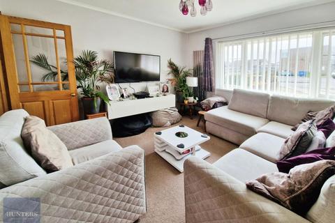 16 Alyson Way, Pencoed, Bridgend, CF35 6TP