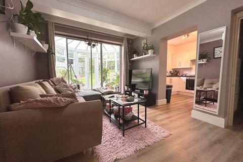 2 bedroom flat for sale, Thorold Road, Bitterne Park, Southampton, SO18