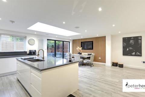37 Meadow View, Sunderland, SR3 3RE