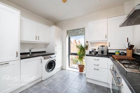 2 bedroom apartment for sale, Hartington Road, London