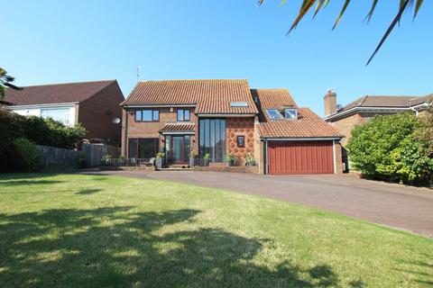 5 bedroom detached house for sale, Compton Drive, Eastbourne, BN20 8BX