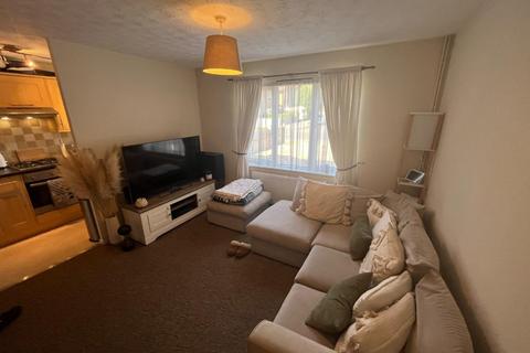 1 bedroom terraced house to rent, Martin Close, Creekmoor, Poole