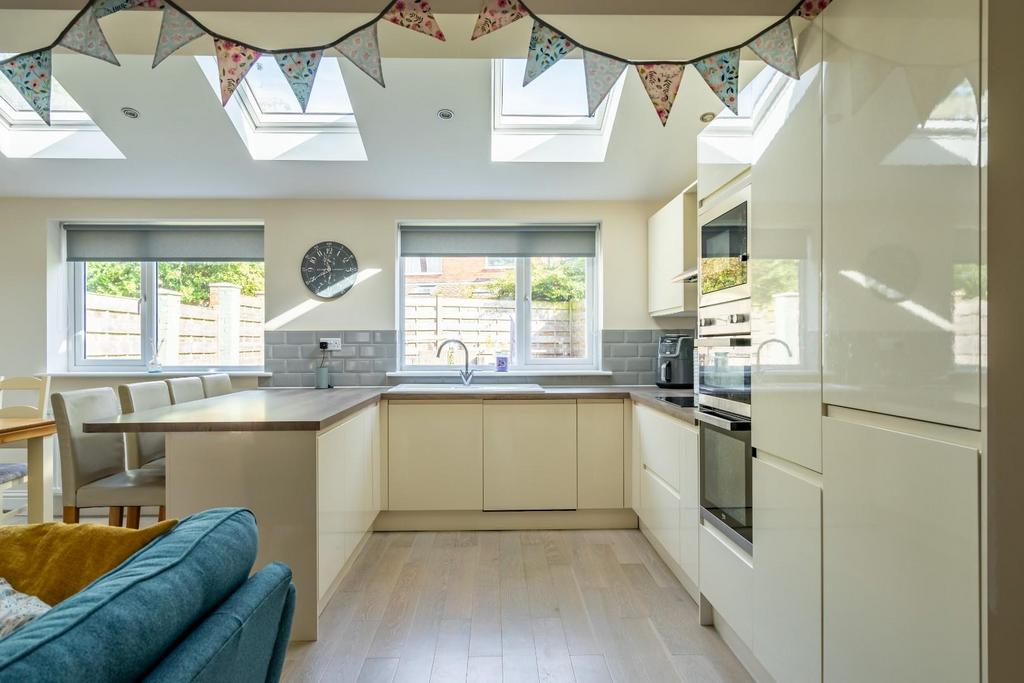 Rawcliffe Croft, York 3 bed semidetached house for sale £395,000