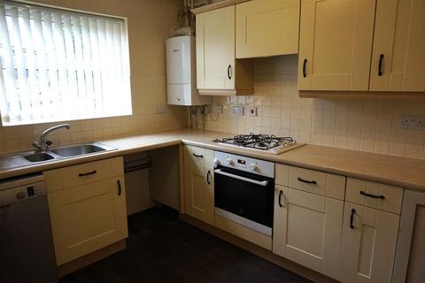 3 bedroom semi-detached house to rent, Gate House Lane, Bromsgrove