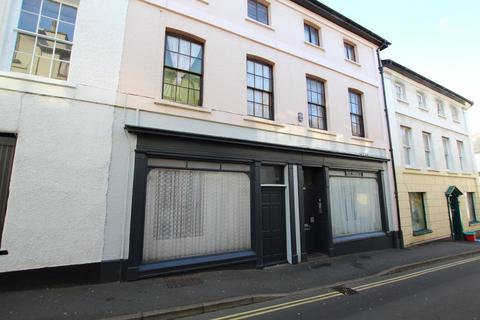 1 bedroom flat to rent, Castle Street, Brecon, LD3