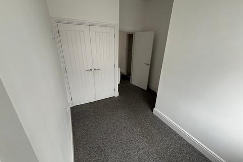 1 bedroom flat to rent, Castle Street, Brecon, LD3