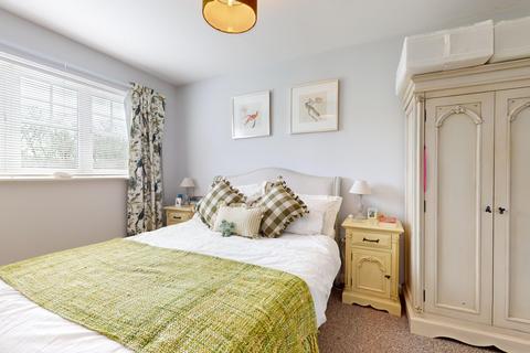 96 Gordon Close, Ashford, TN24 8RQ