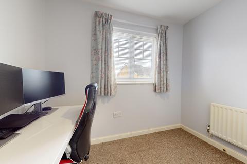 96 Gordon Close, Ashford, TN24 8RQ
