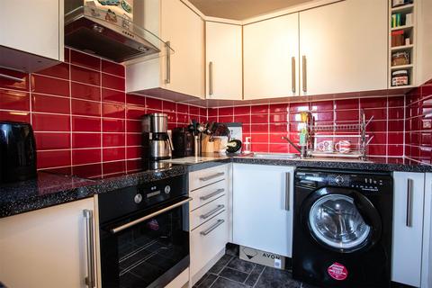 1 bedroom apartment for sale, Simmonds Close, Bracknell, Berkshire, RG42