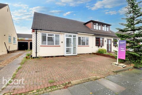 2 bedroom semi-detached bungalow for sale, Hunter Drive, Hornchurch