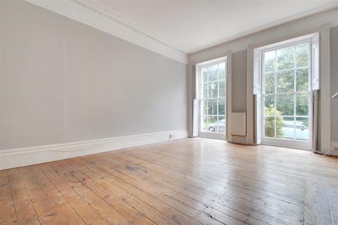 1 bedroom flat for sale, Park Crescent, Worthing