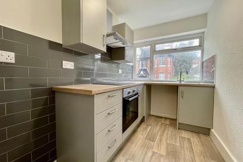 2 bedroom flat to rent, Albert Road, Stoneygate