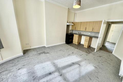 1 bedroom flat to rent, Churton Street, Pwllheli