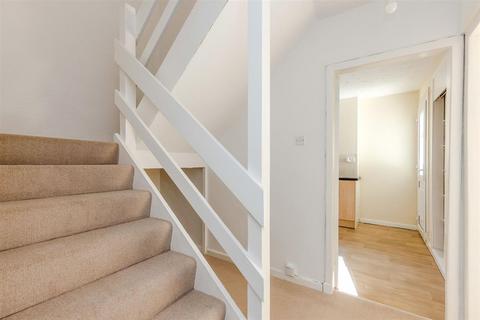 9 Bowyett, Torphichen, Bathgate, EH48 4LZ