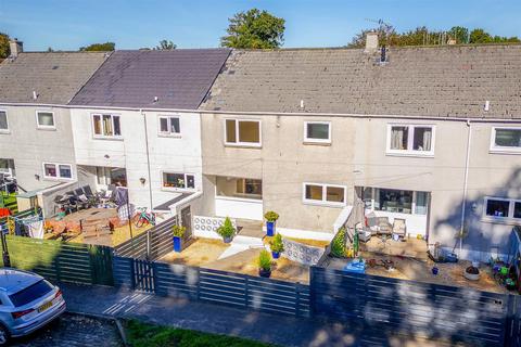 9 Bowyett, Torphichen, Bathgate, EH48 4LZ