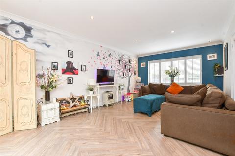 2 Chipstead Lane, Lower Kingswood, Tadworth, KT20 6RE