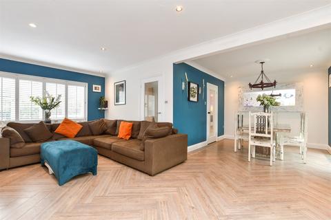2 Chipstead Lane, Lower Kingswood, Tadworth, KT20 6RE