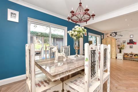 4 bedroom detached house for sale, Chipstead Lane, Lower Kingswood, Tadworth, Surrey