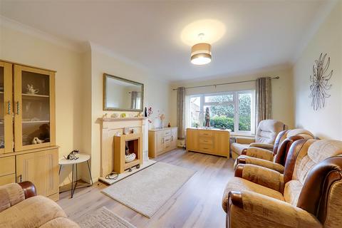 2 bedroom semi-detached bungalow for sale, Heathfield Close, Worthing