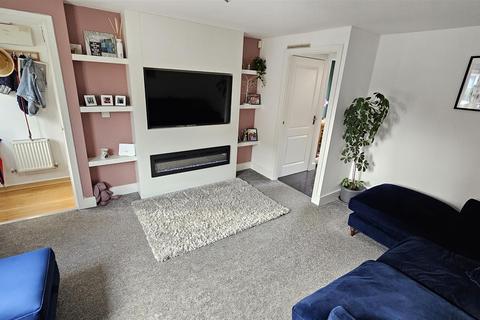 3 bedroom townhouse for sale, Medway Drive, Bingham