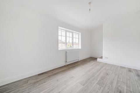 3 bedroom terraced house for sale, Dagonet Road, Bromley